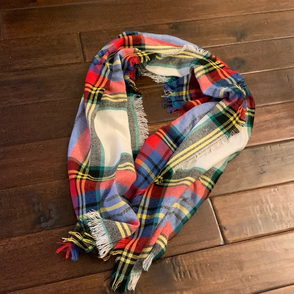 Classic lightweight Plaid Scarf 🧣